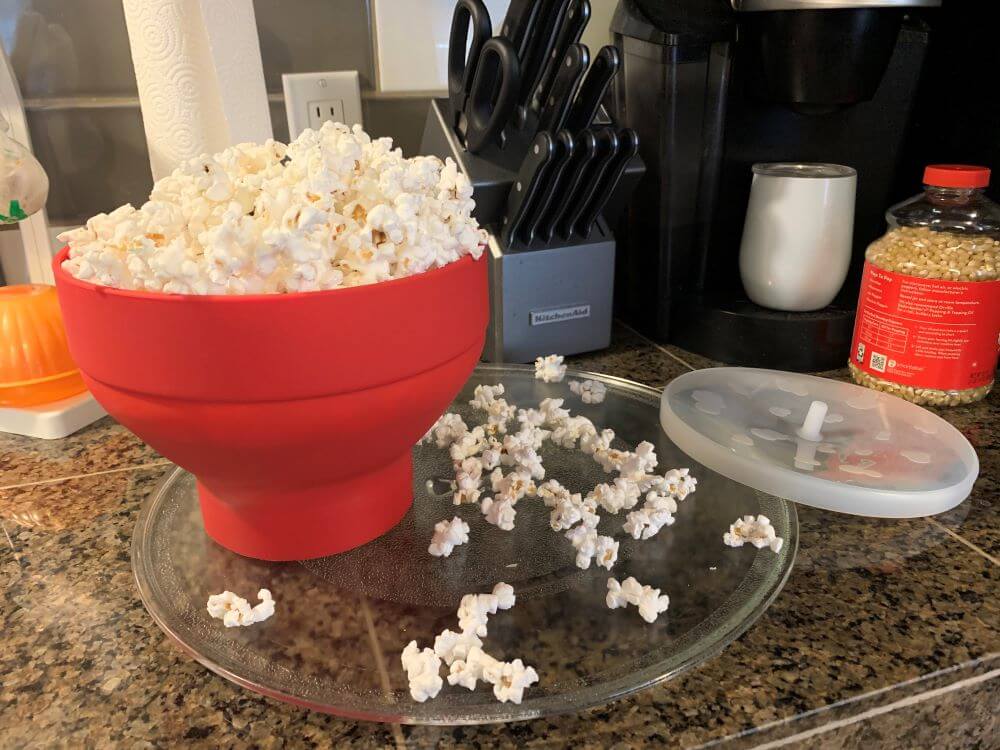 Rise by Dash 4.5 qt. Sky Blue Stirring Popcorn Popper